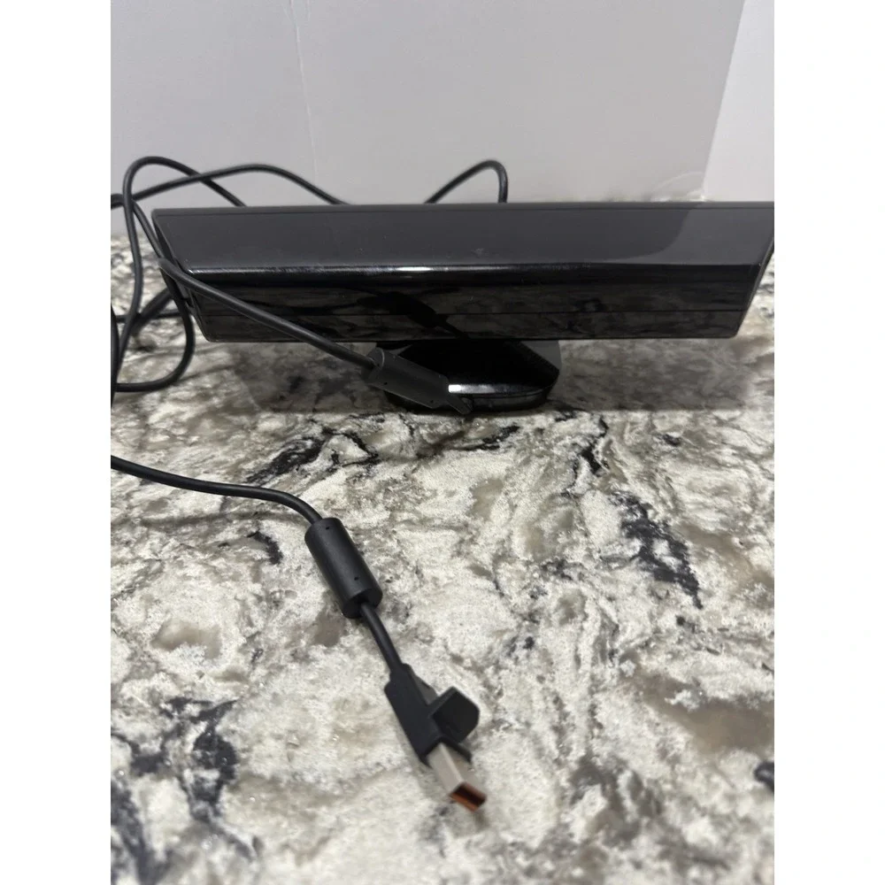 Genuine Microsoft XBOX 360 Kinect Sensor Bar 1414 Black with Power Adapter